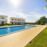 Vilita Oasis Family شقة